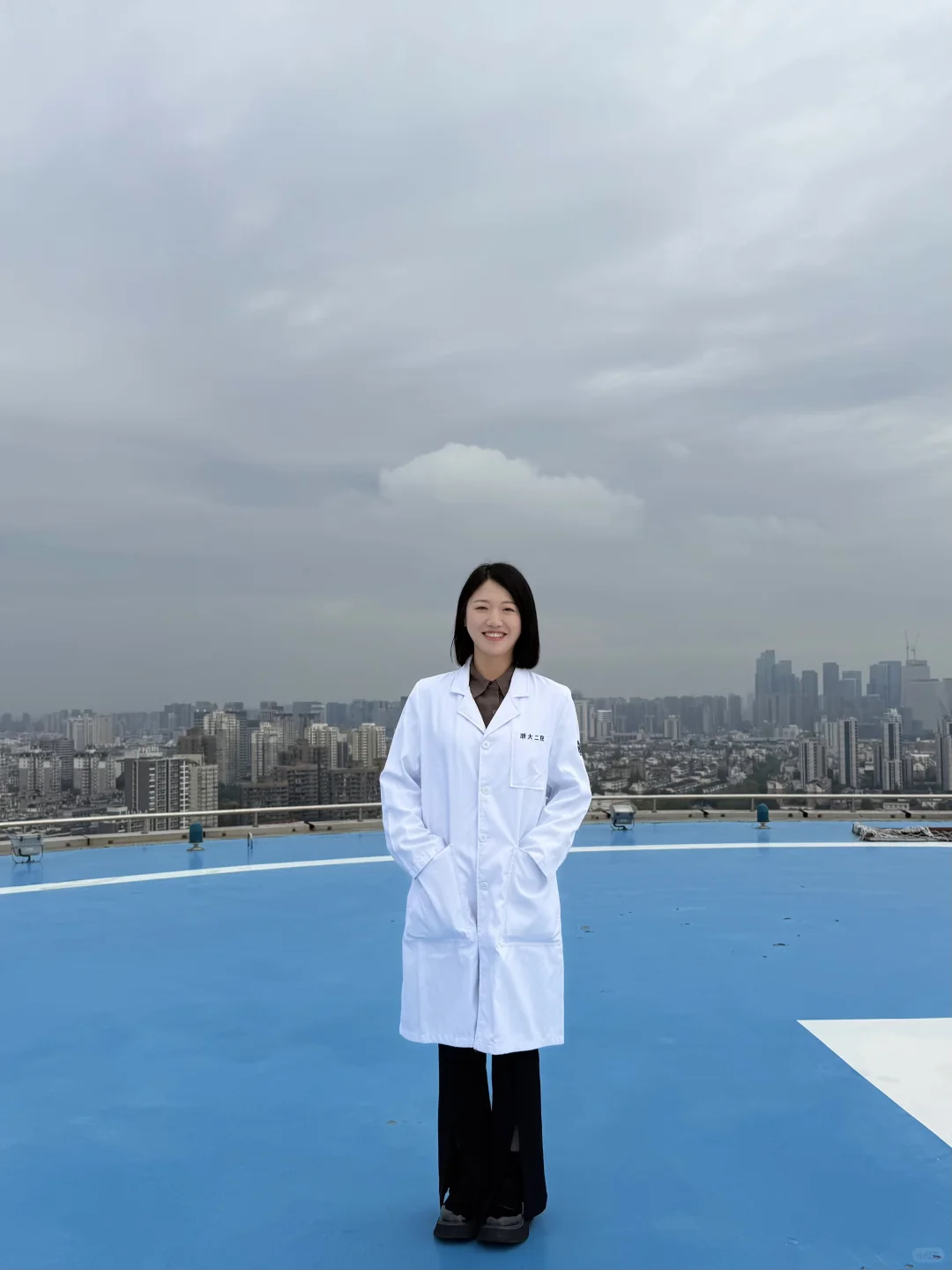 在医院的停机坪拍到了人生照片
