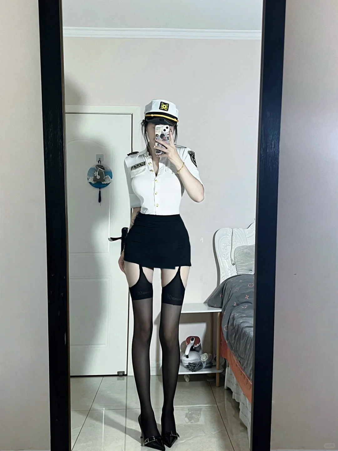 左滑上身女警制服好权威！！