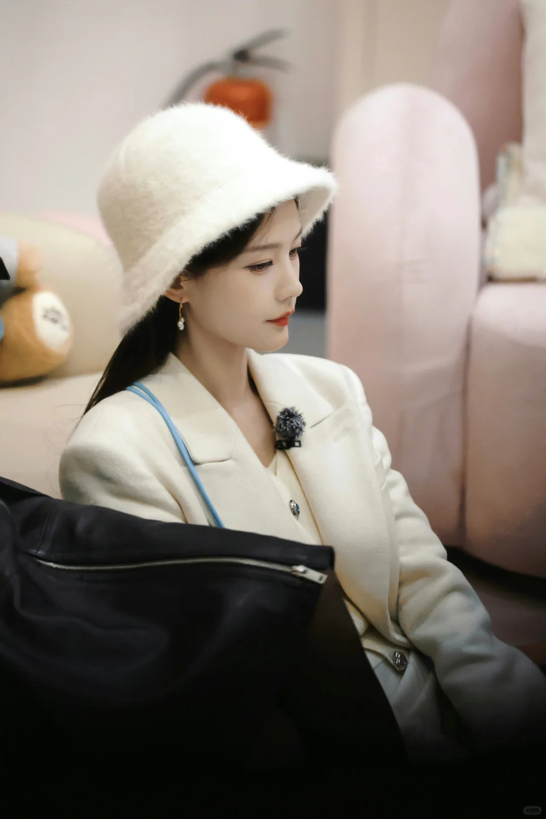 反复爱上李一桐