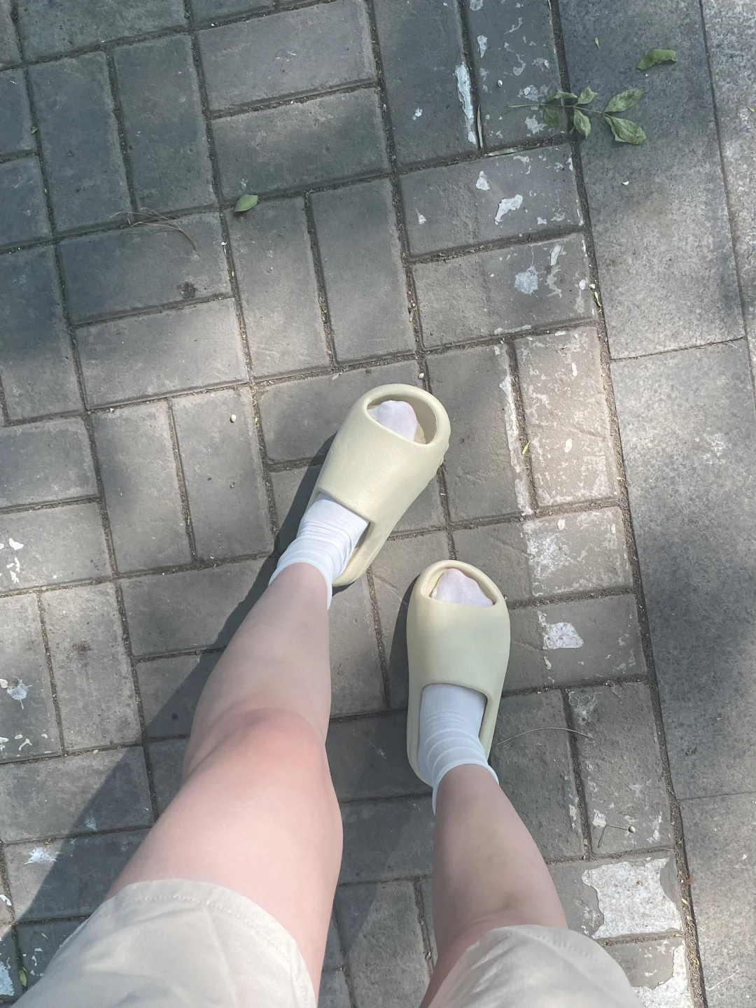 小个子私藏！这双拖鞋穿出修长比例