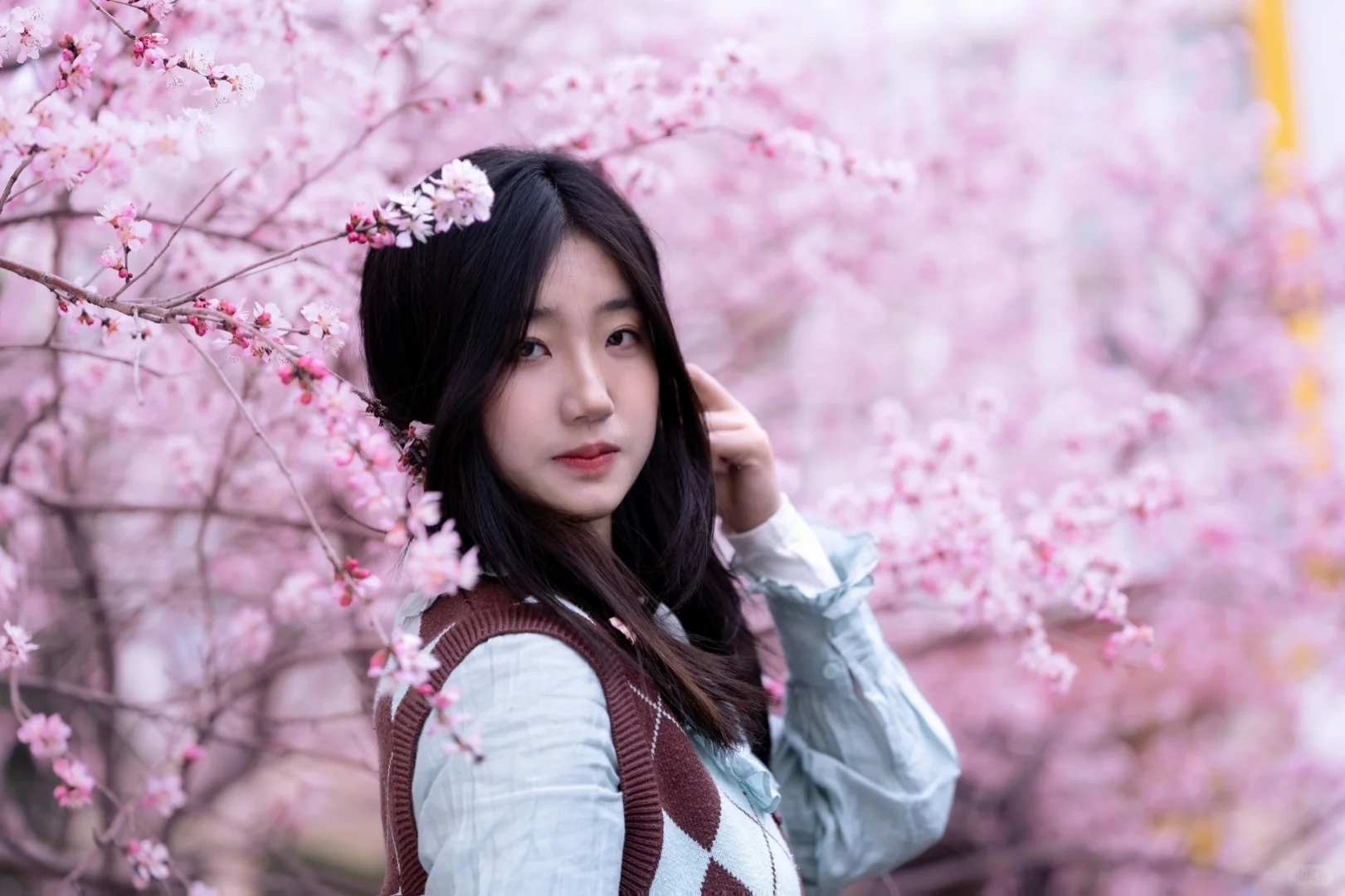 大一女生第一次被抓去当模特