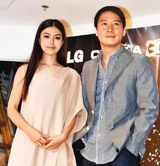 文咏珊：从嫩模始祖到豪门阔太，她的演艺生涯与情感之路