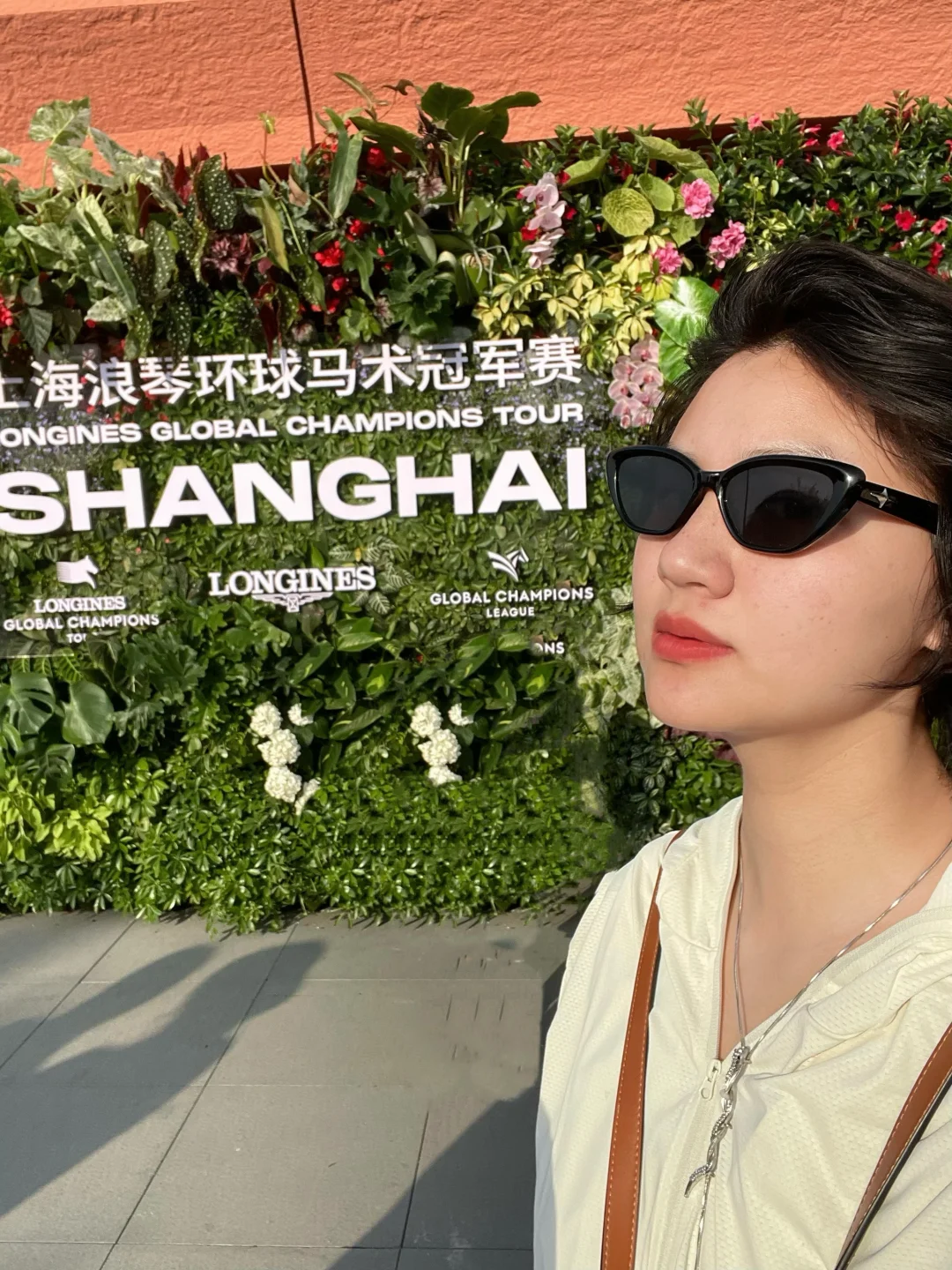 父母接受了我不婚不育的人生规划，把原本给我攒的100w嫁妆打我卡里，还请朋友给我