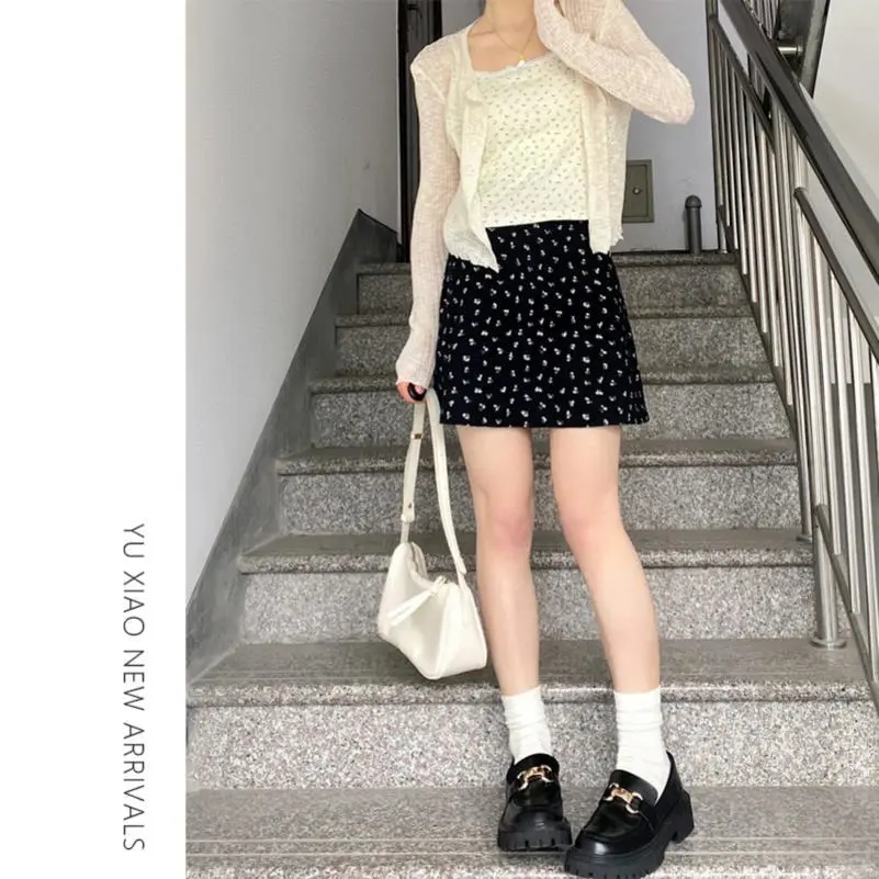 黑色休闲碎花短裙女夏季高腰大码显瘦胖mm