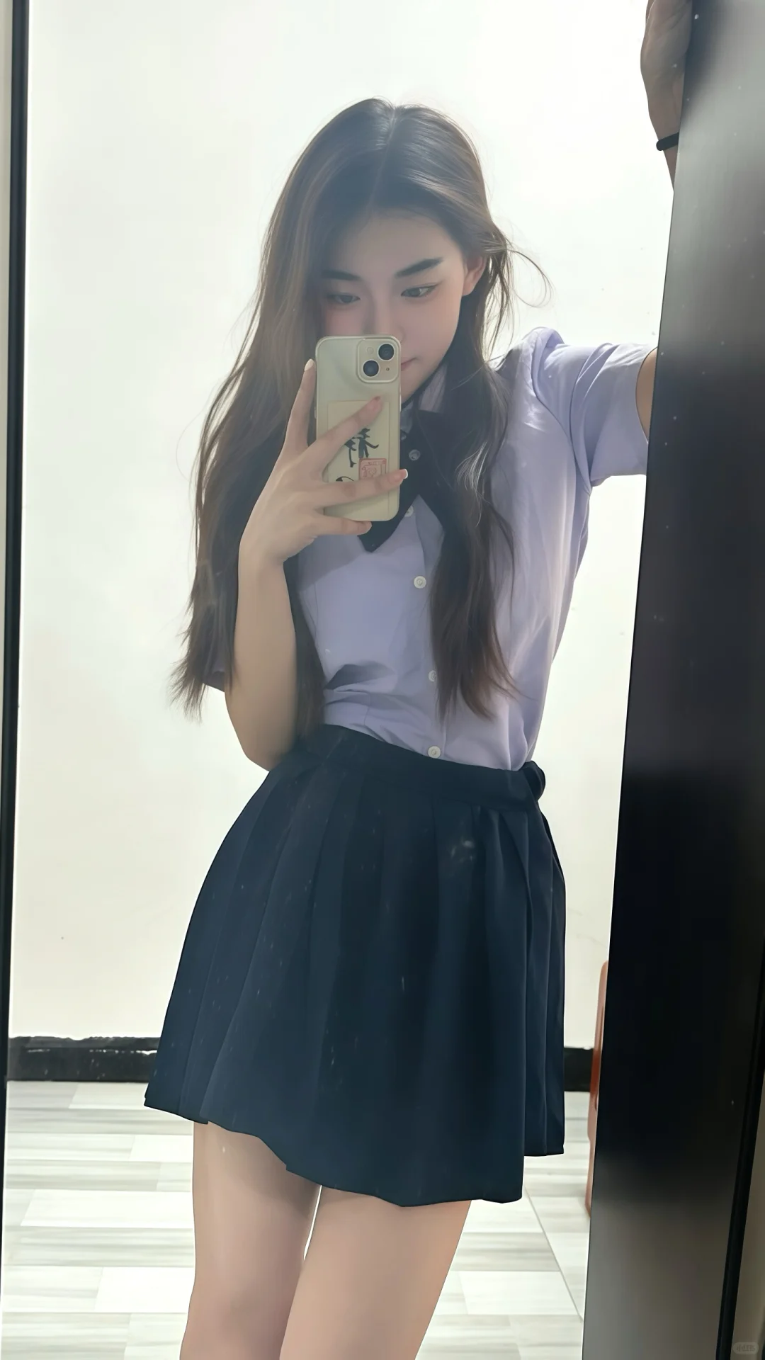女研｜穿泰式校服好像回到青春女高