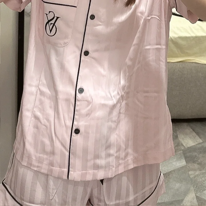 有没有人觉得维秘的衣服不值这么贵？