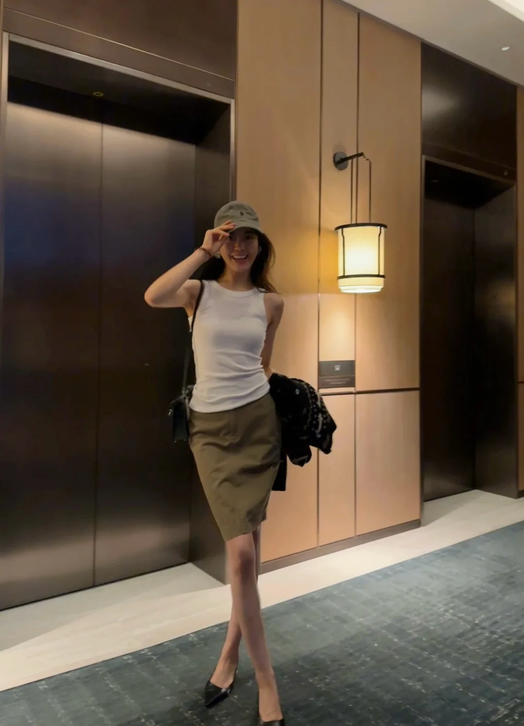 休闲和女人味之间
