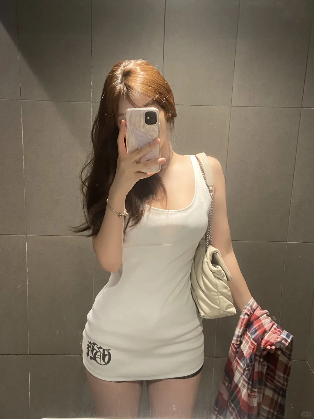 这个吊带裙好看地方的在背面🥹