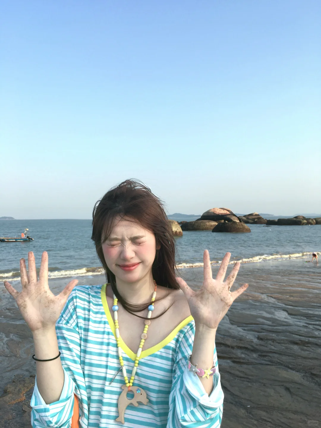 海边刚诞生的夏天˚ 