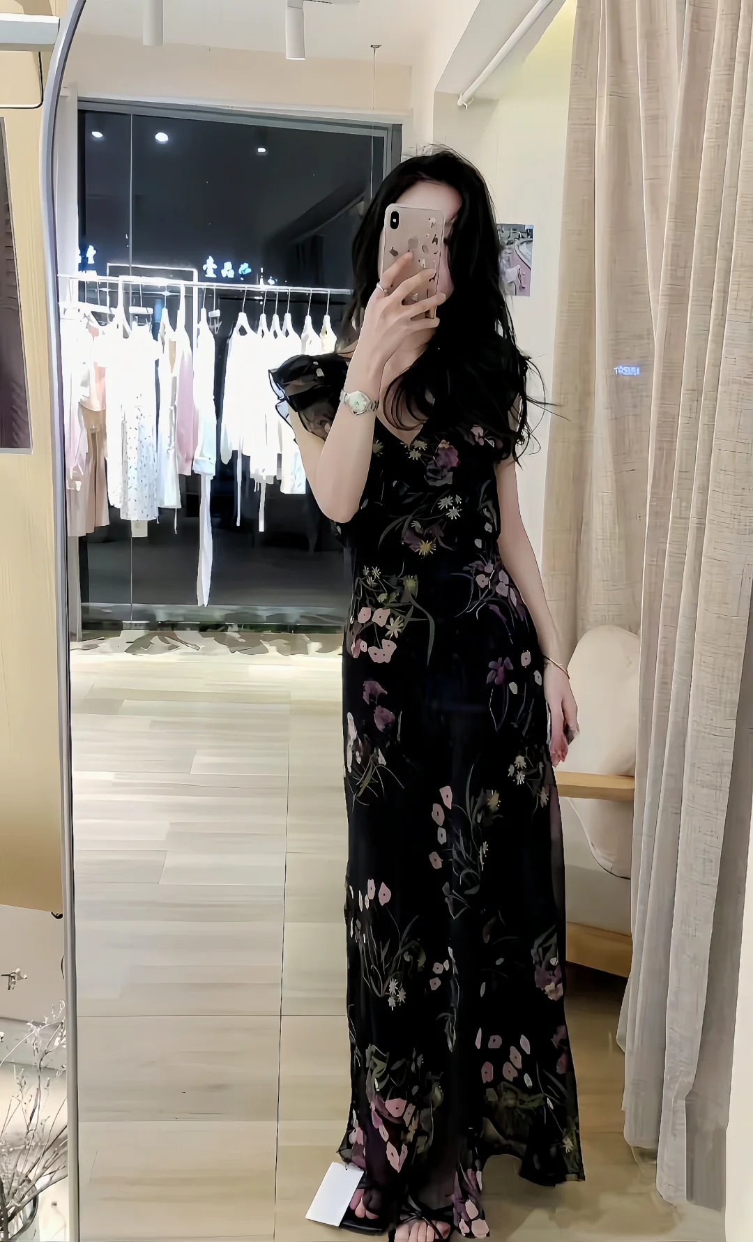 我宣布！这条碎花长裙我愿称为氛围感神裙！
