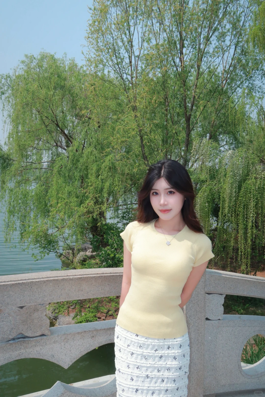 请把这套衣服焊在我身上！