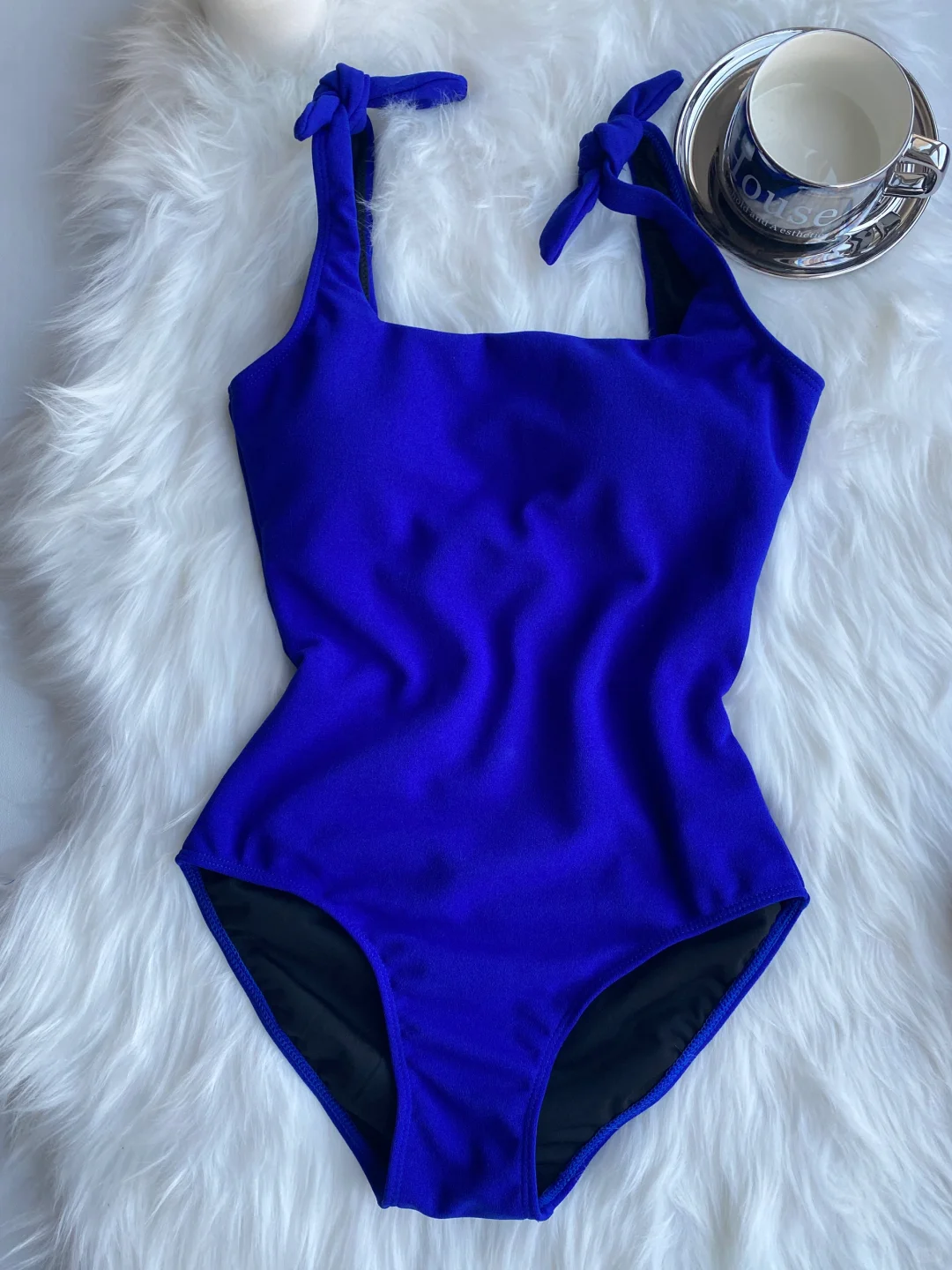 泳衣👙、蓝色泳衣🩱、蓝色真的好显白