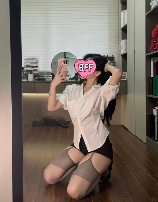 姐姐下班啦。
