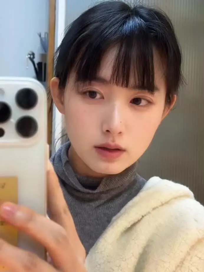 33岁|把钱全花脸上，美貌已达next level