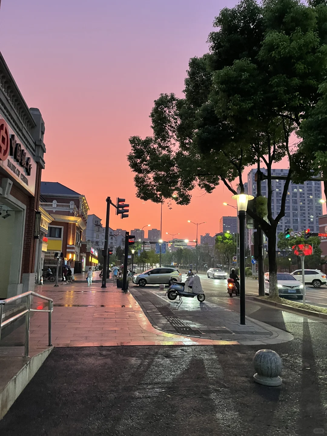 炽热的不是青春 是我们