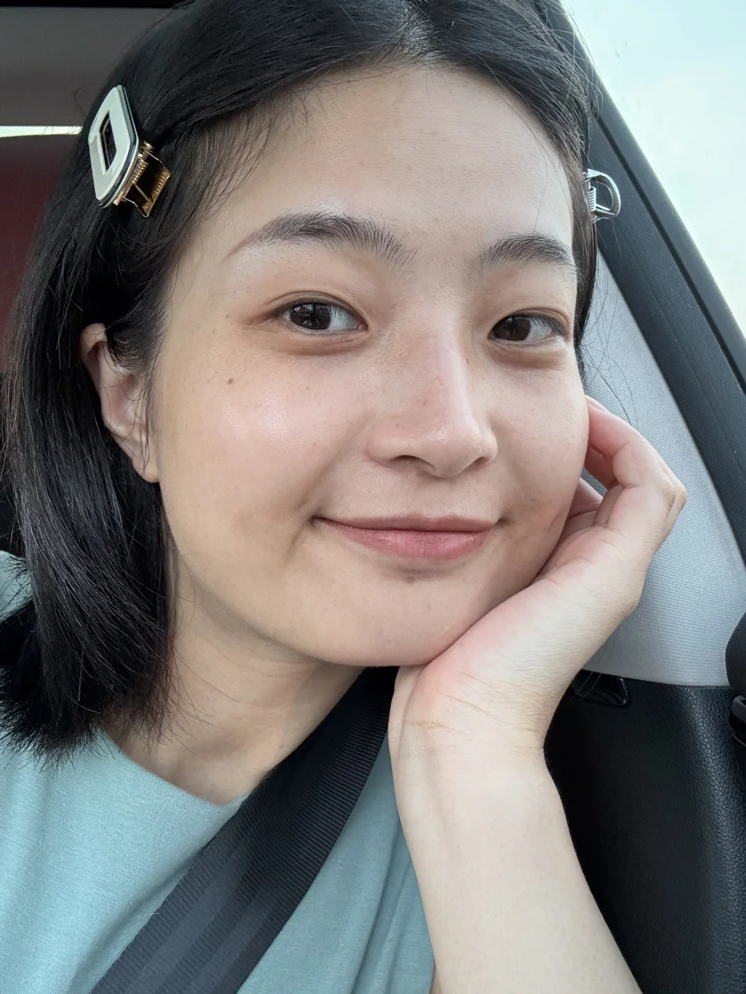 方脸其实也可以大大方方把脸露出来😏