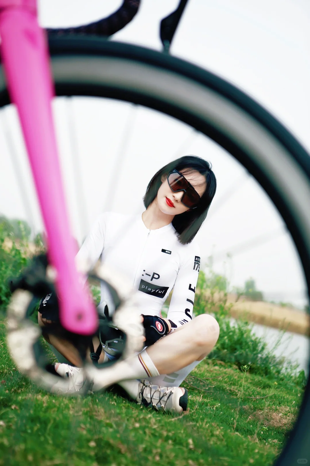 你要的骑车女孩来了，骑行风～