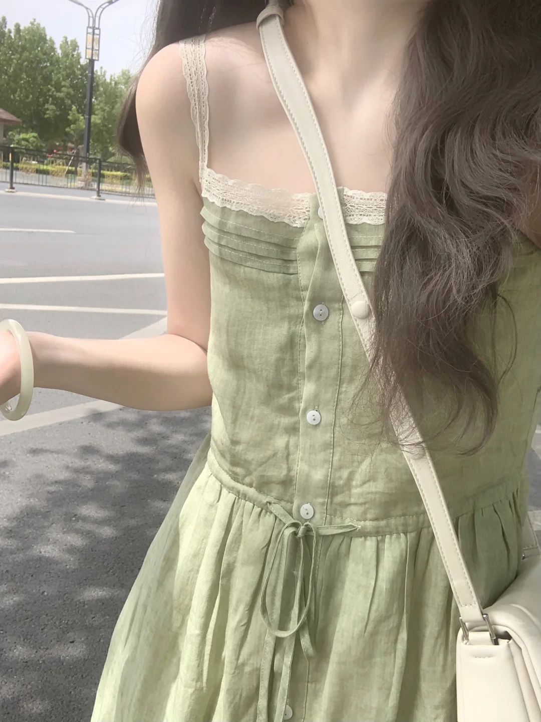 啊啊啊夏日法式蕾丝边苎麻棉绿色裙裙好漂亮