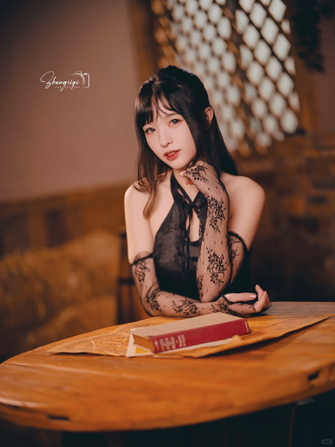 🍷和美女，你更爱哪个？