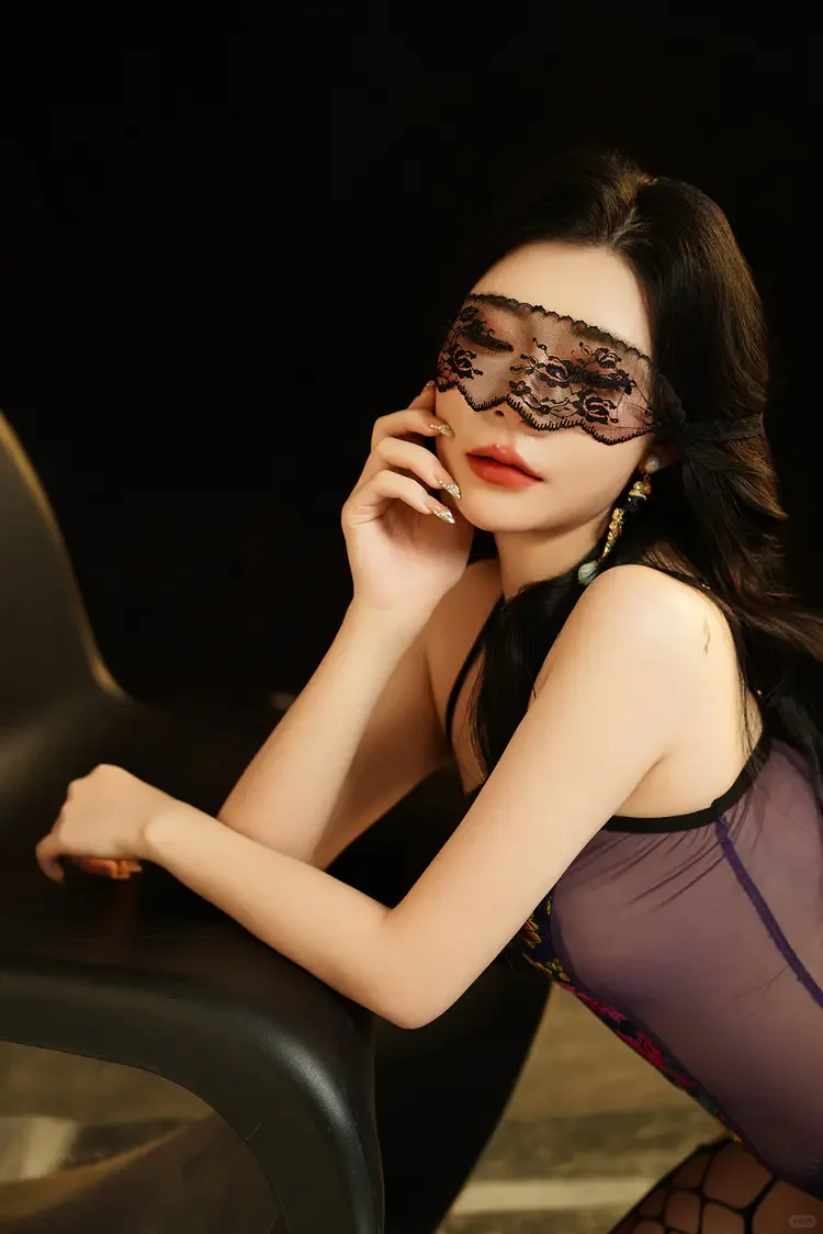 紫色妖姬性感裙裙来了～