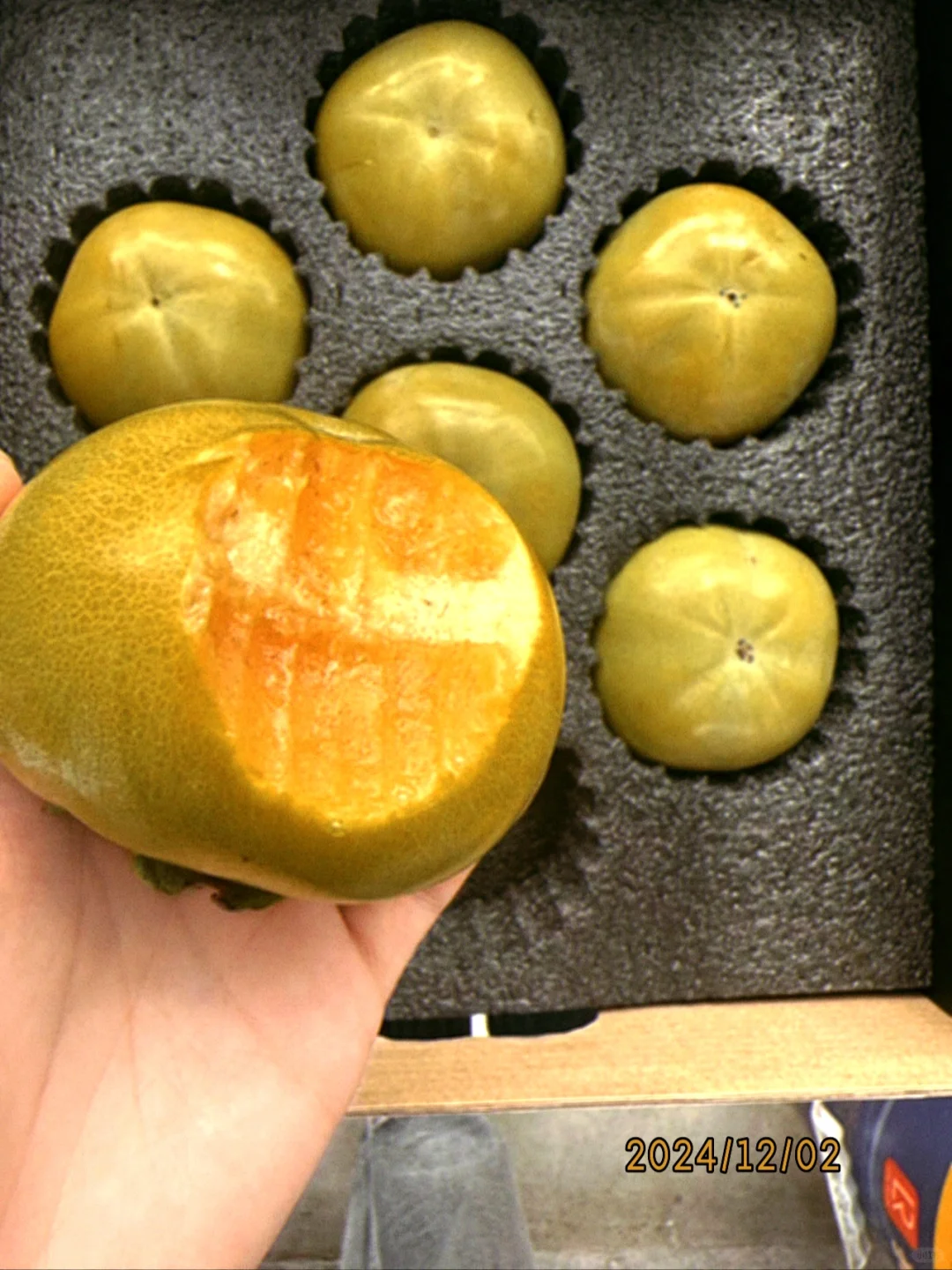 78r+一箱的金奖太秋甜柿，还有一周明年见了