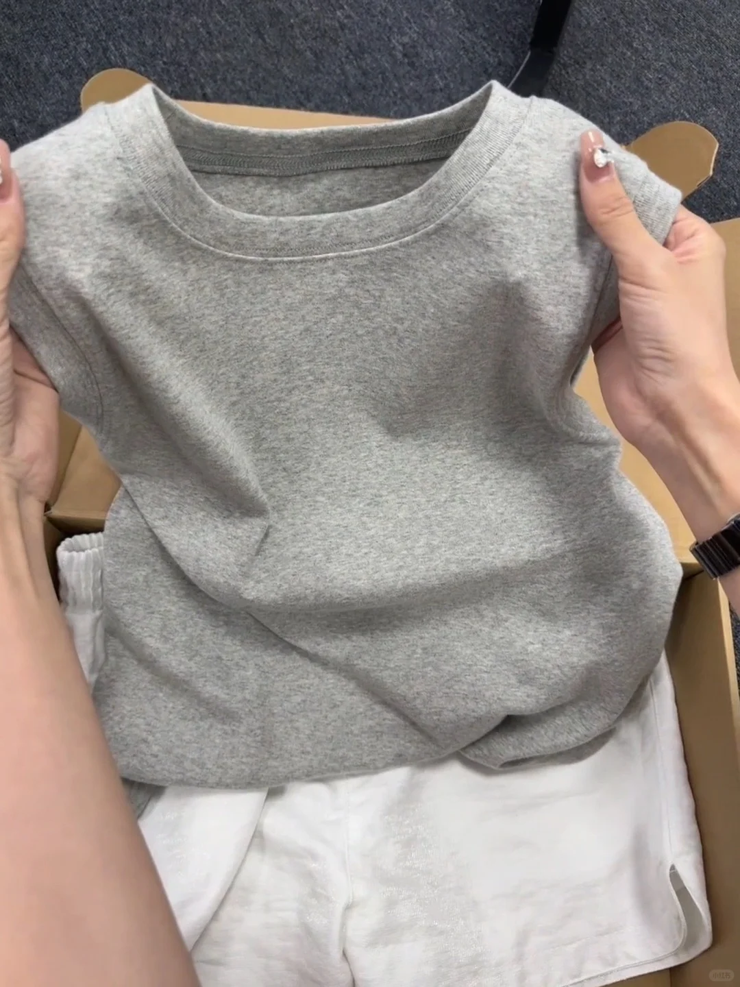 卧槽！这背心真的巨遮副乳！巨显瘦啊啊啊啊！