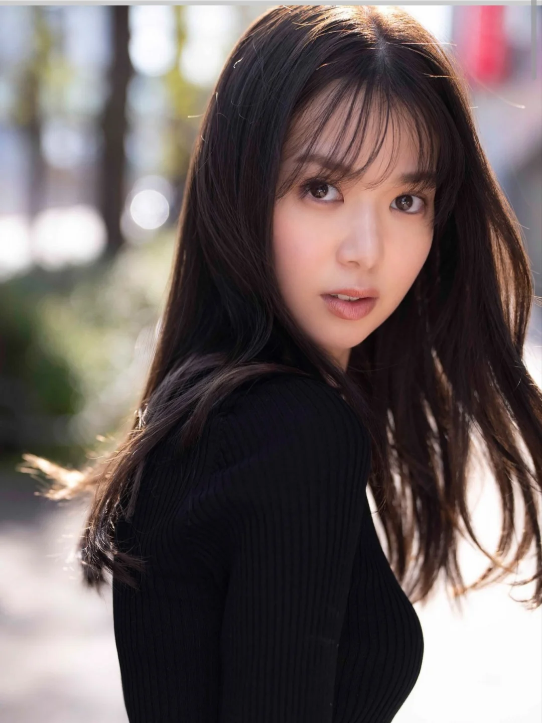 轻熟诱惑:百变“兔女郎”松平璃子