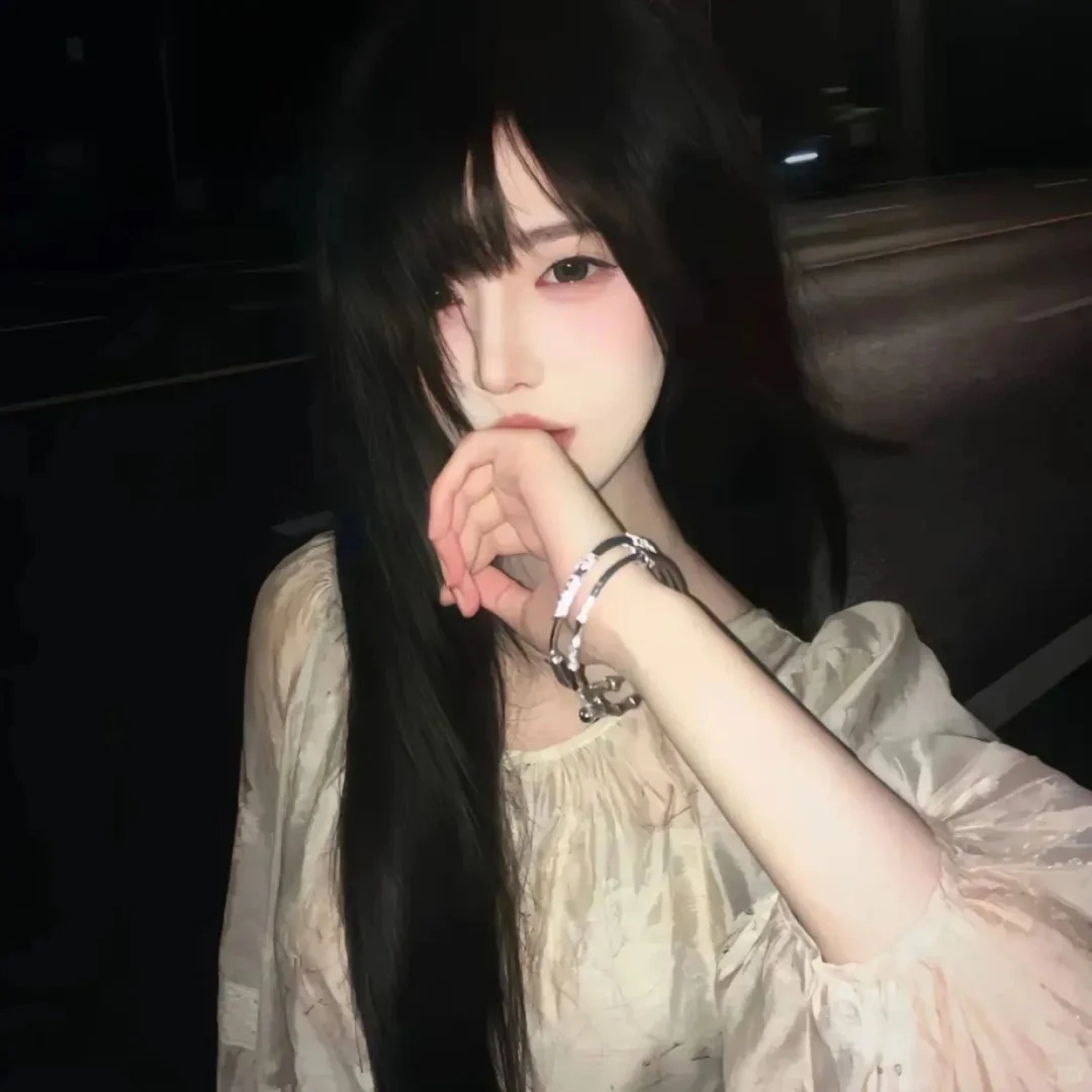女头｜🫶🏻