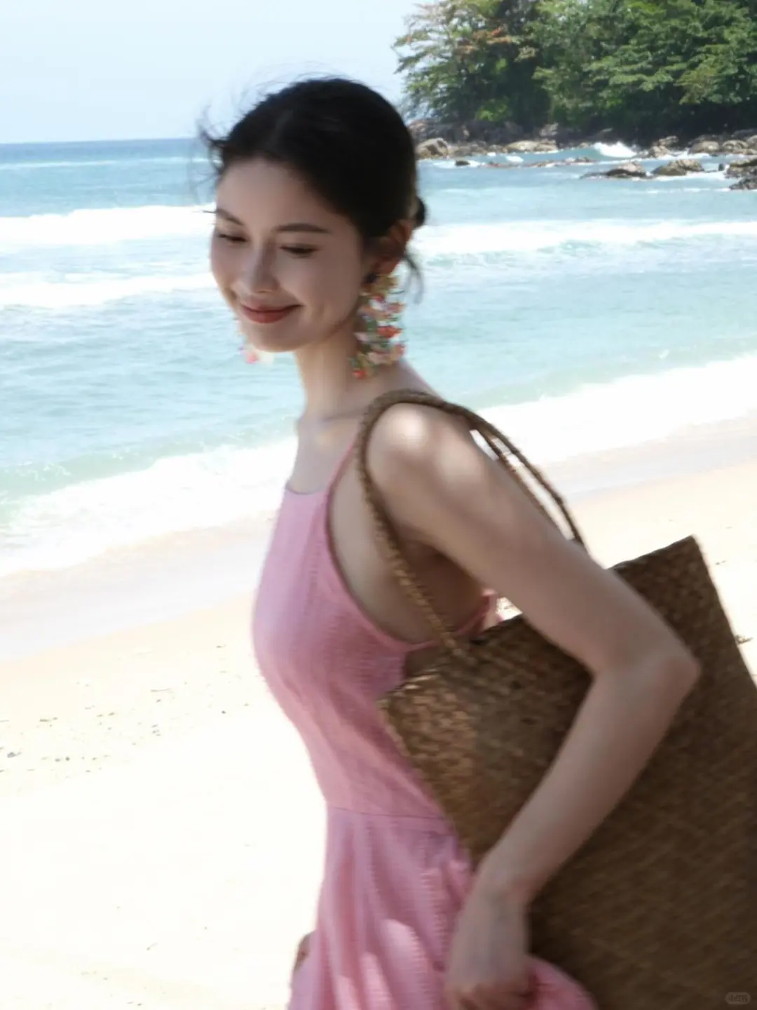 法式三亚甜美拍照海边度假女夏季小众设计感