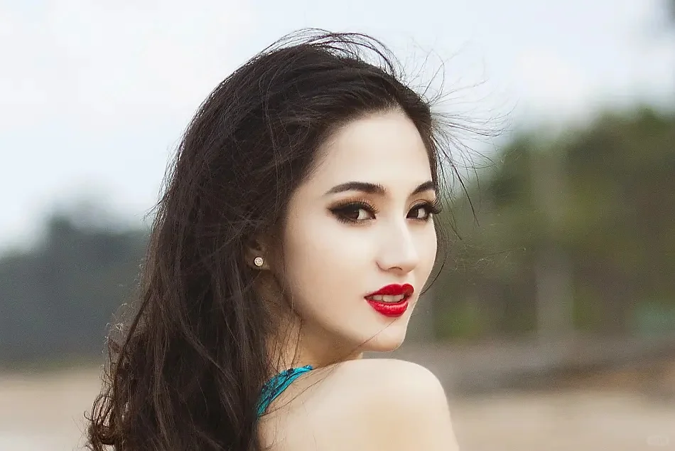 妩媚摩登