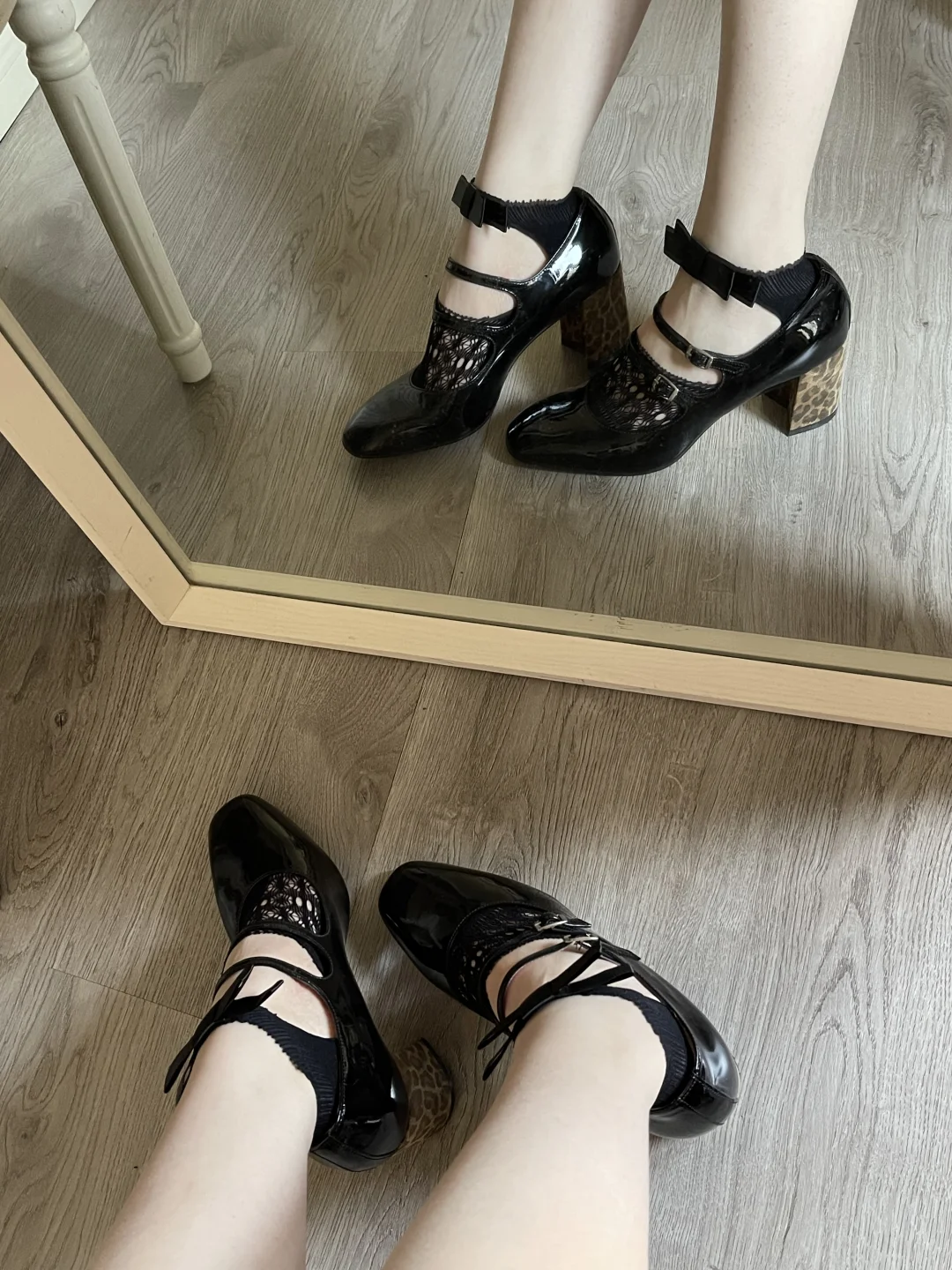 鞋子美还是袜子美