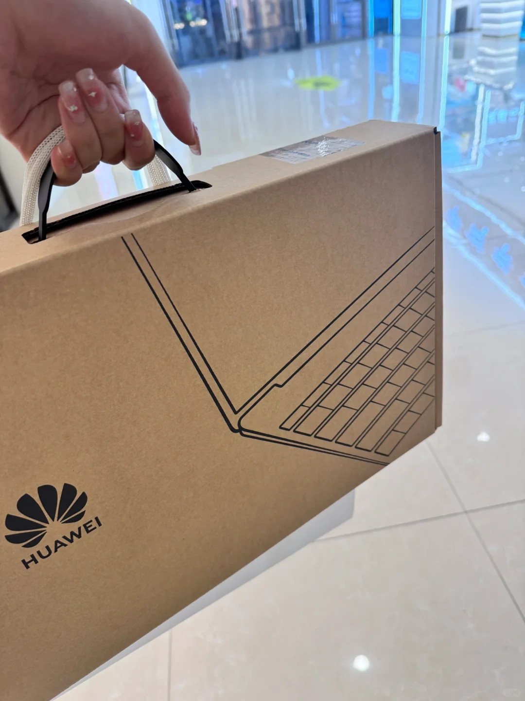 matebook已买 请用壁纸砸我