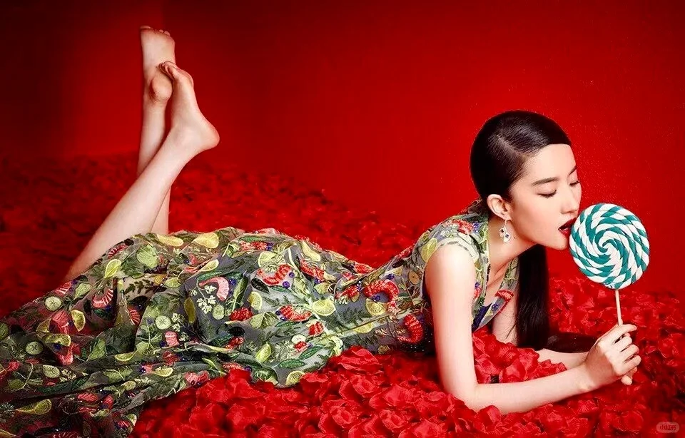 神仙姐姐，刘亦菲的美脚