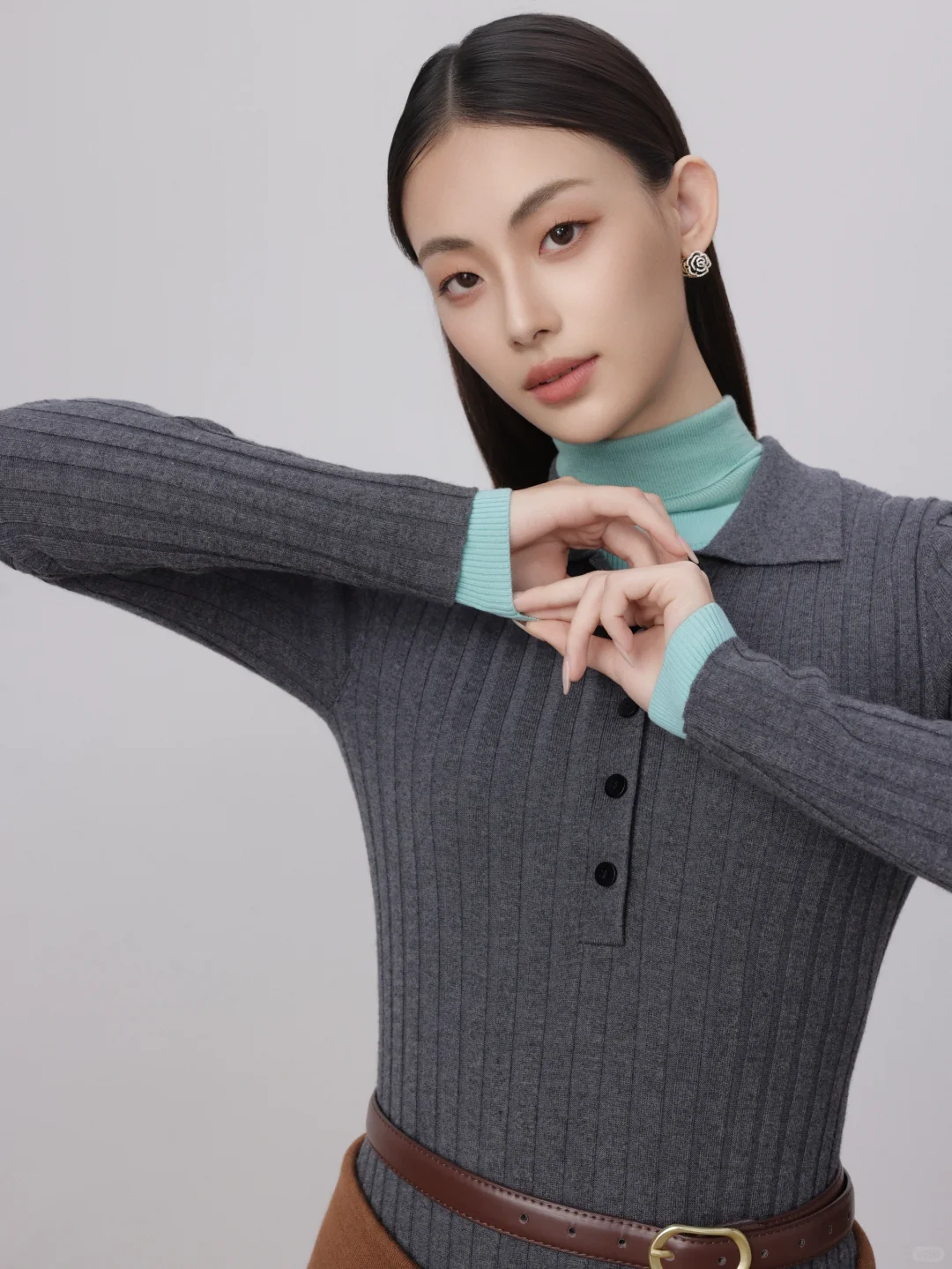 简约风可以放心拍的女模
