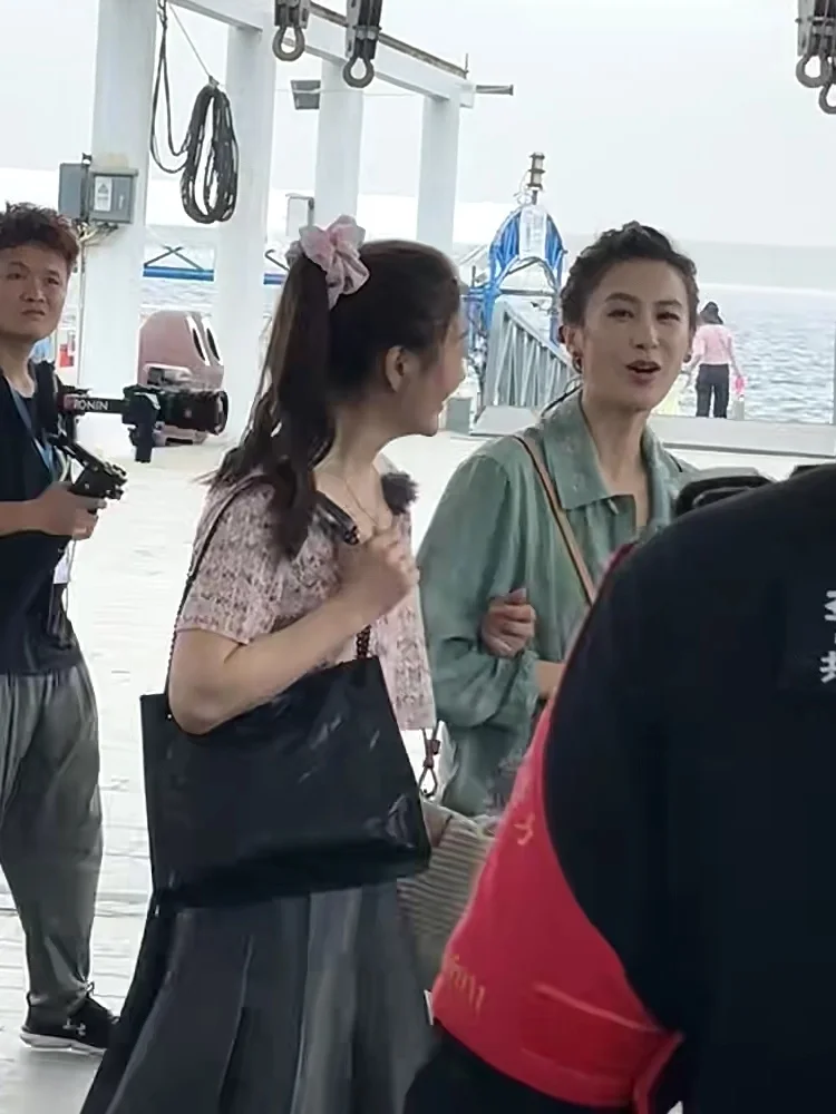 小梦姐妥妥的女高中生