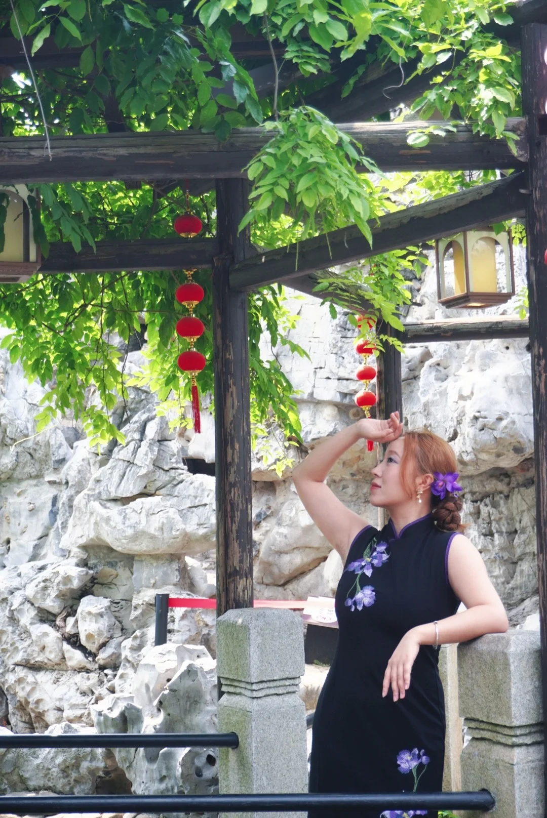 试图媚女