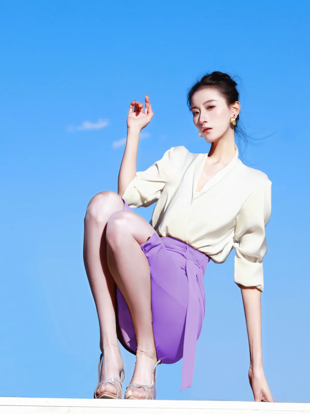 心动浅春系｜站在云端拍照的二旬女生有多敢❓