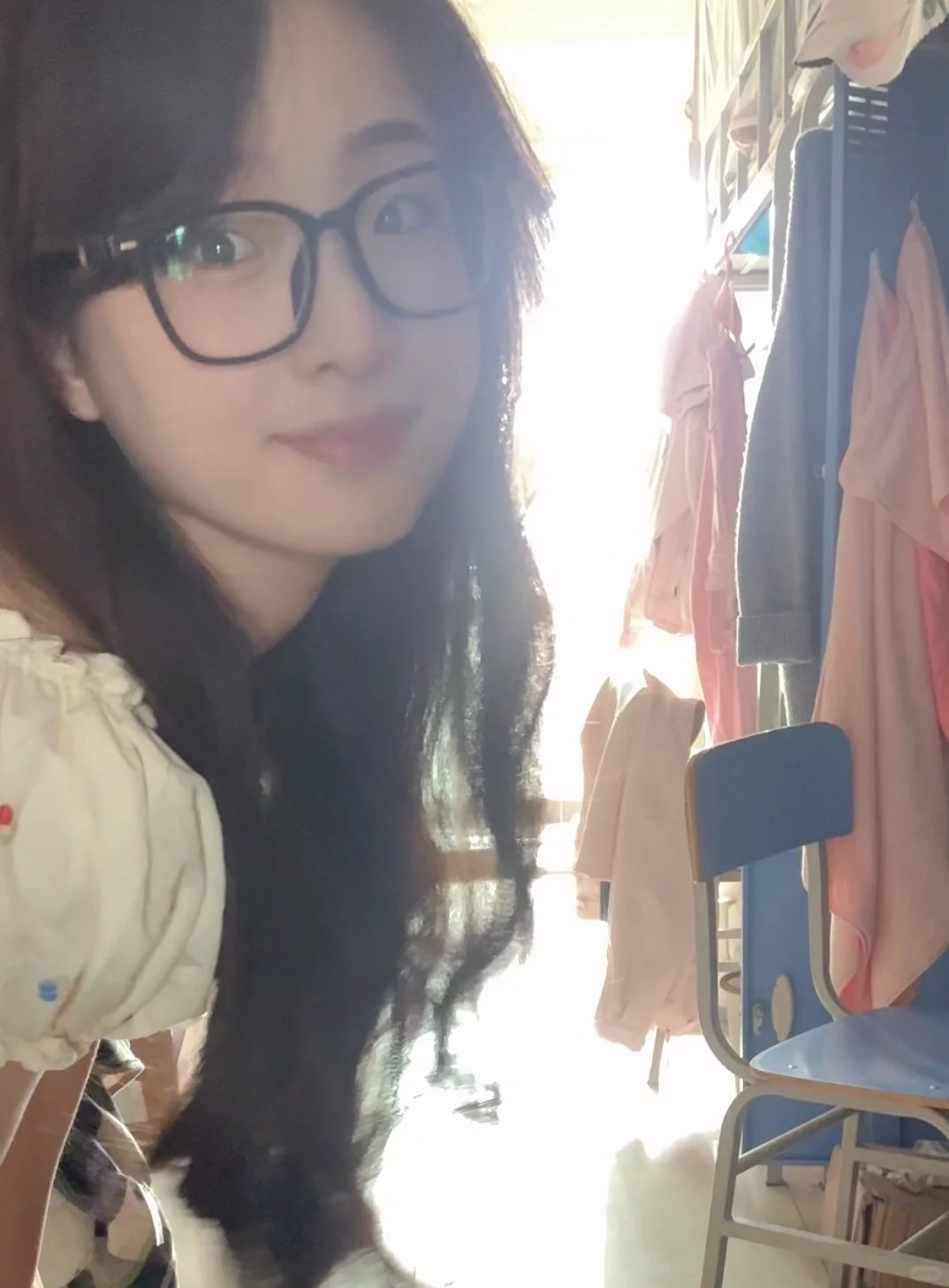我勒个超绝宿舍大逆光