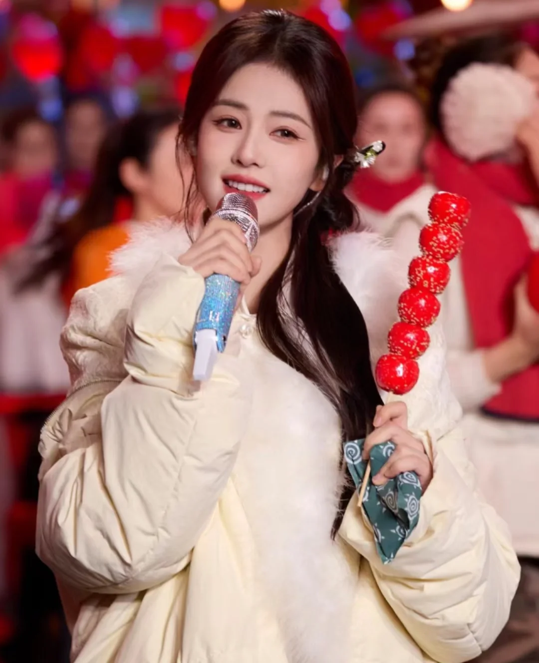 看看谁更美，两大仙女比赛。