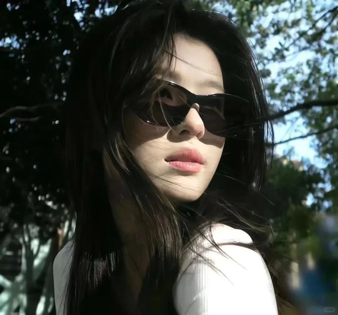 #墨镜女头