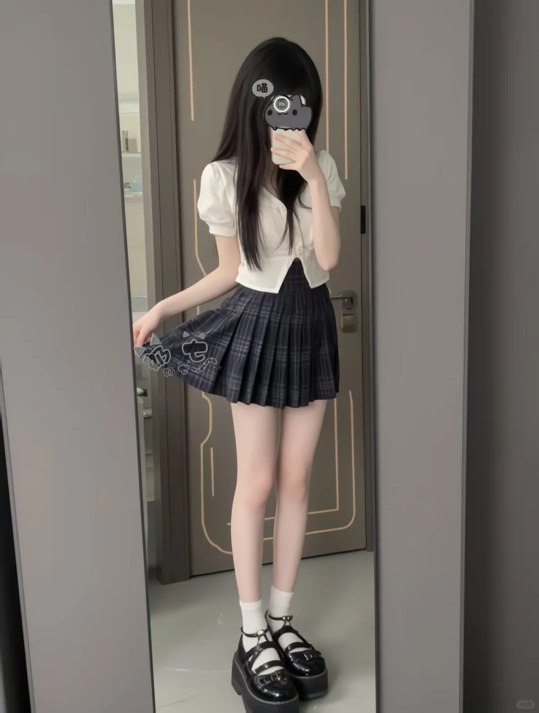 20女大学生 在线找对象，右划有照片