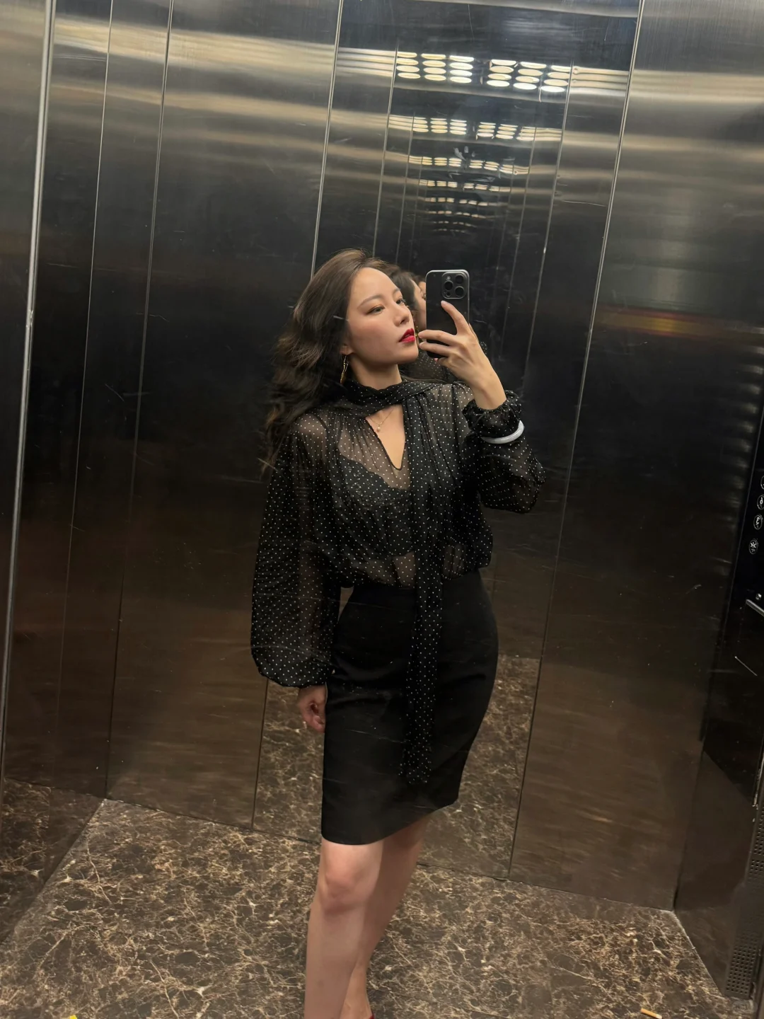 微透的性感🖤今天是金秘书穿搭
