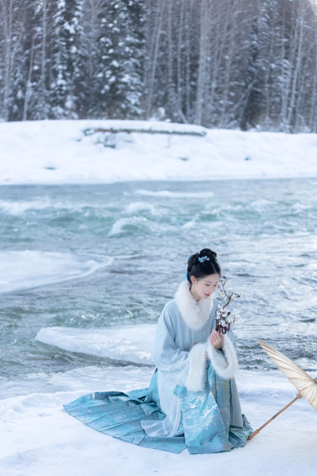 “雪似故人人似雪”