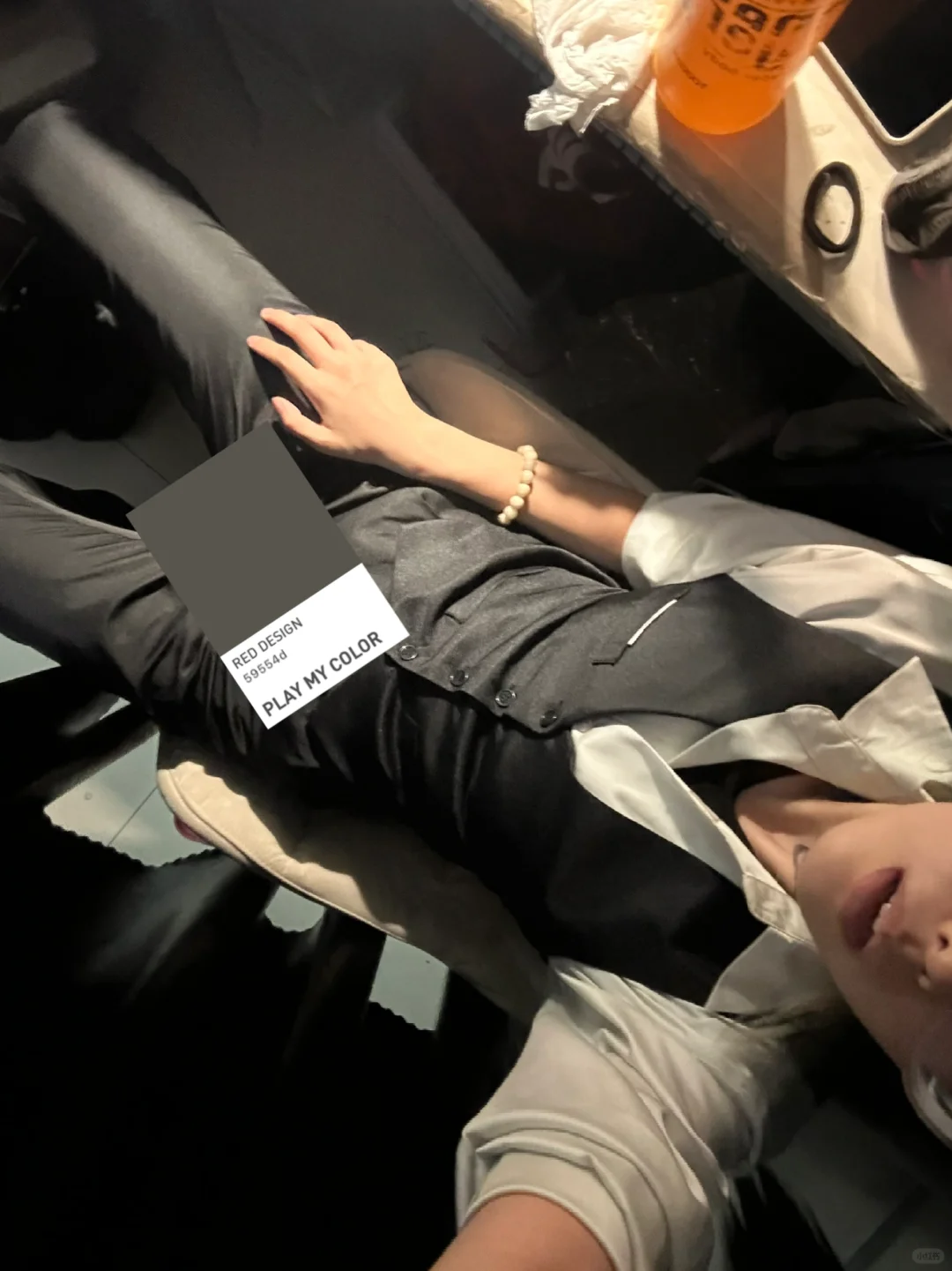 谁懂一下这套衣服