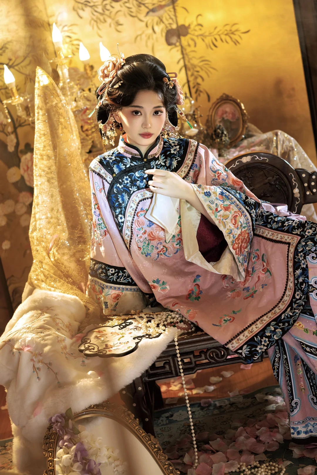 “本小姐自然是娇生惯养的喽～”