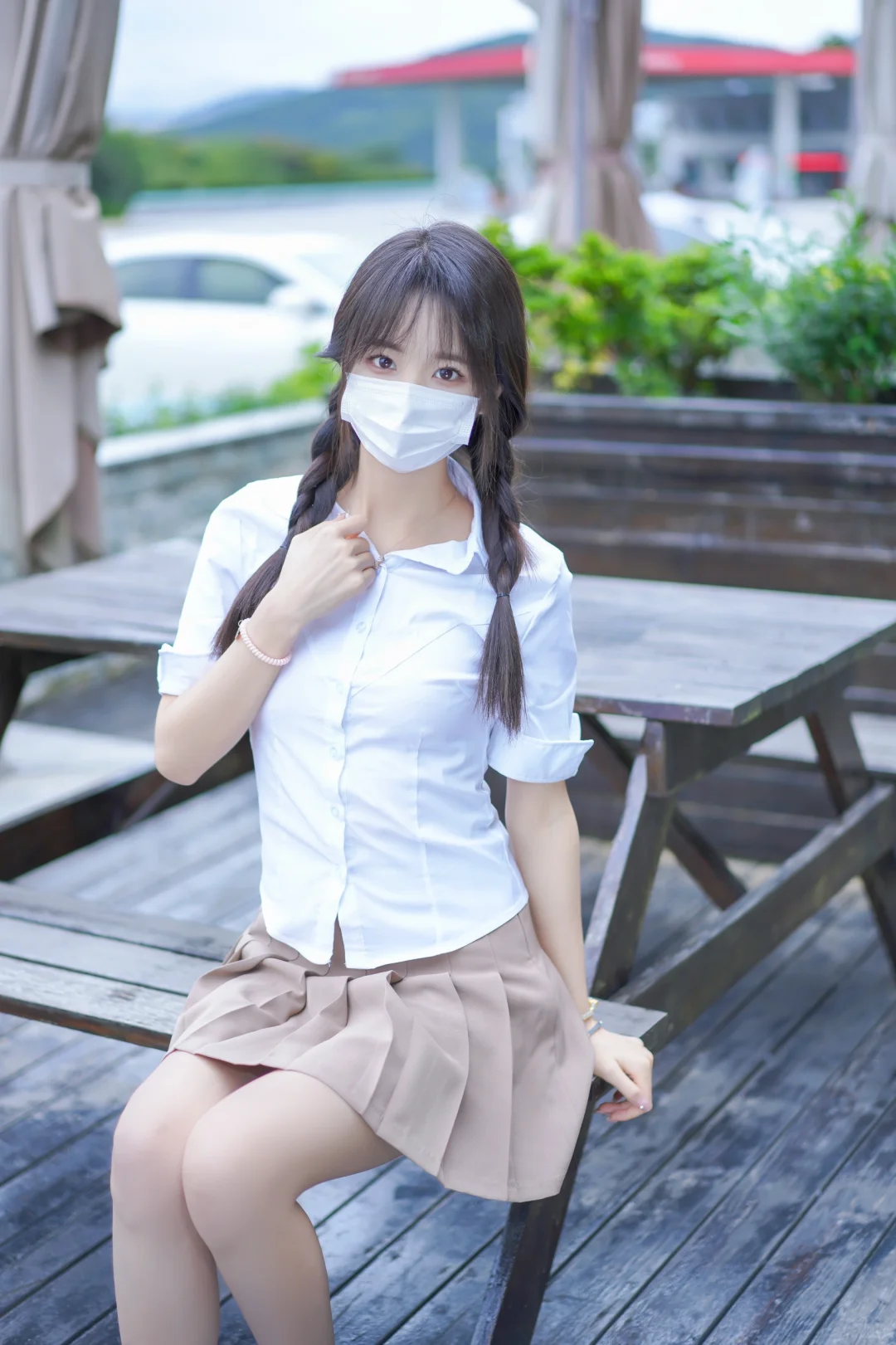 小白袜女孩