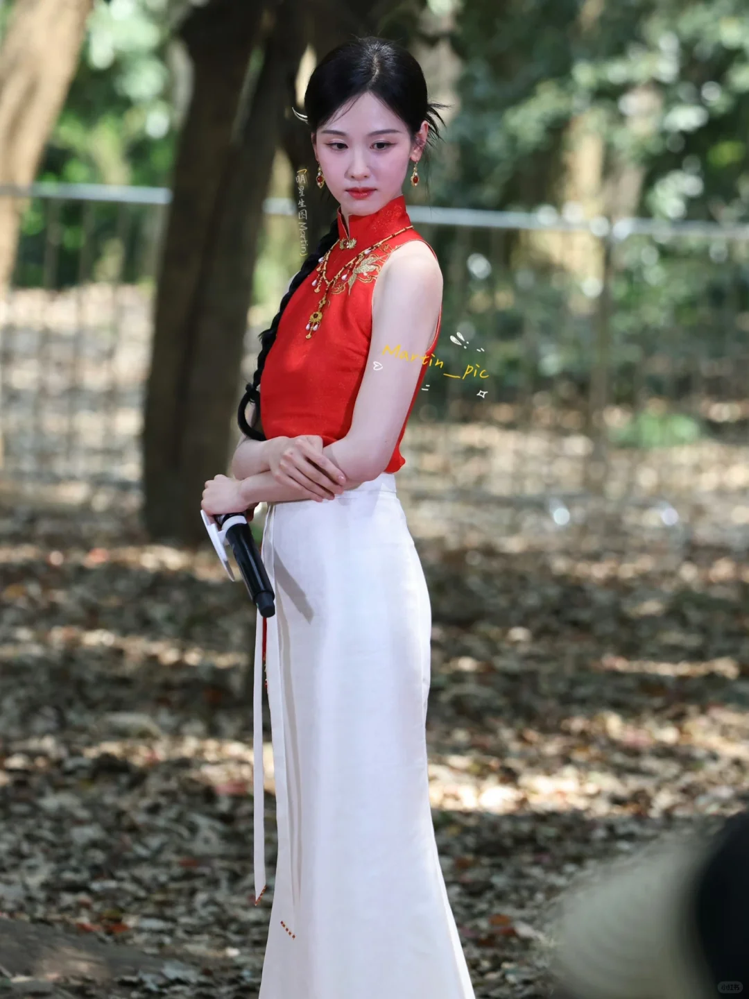 嘟嘟静态舞姿还是很优美的 新中式旗袍吼美