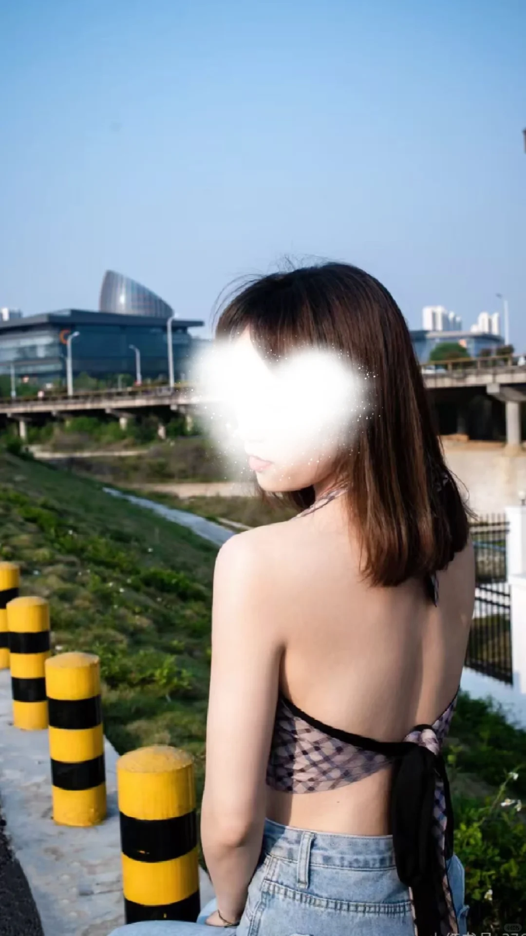 “这女的肯定不是什么正经人”