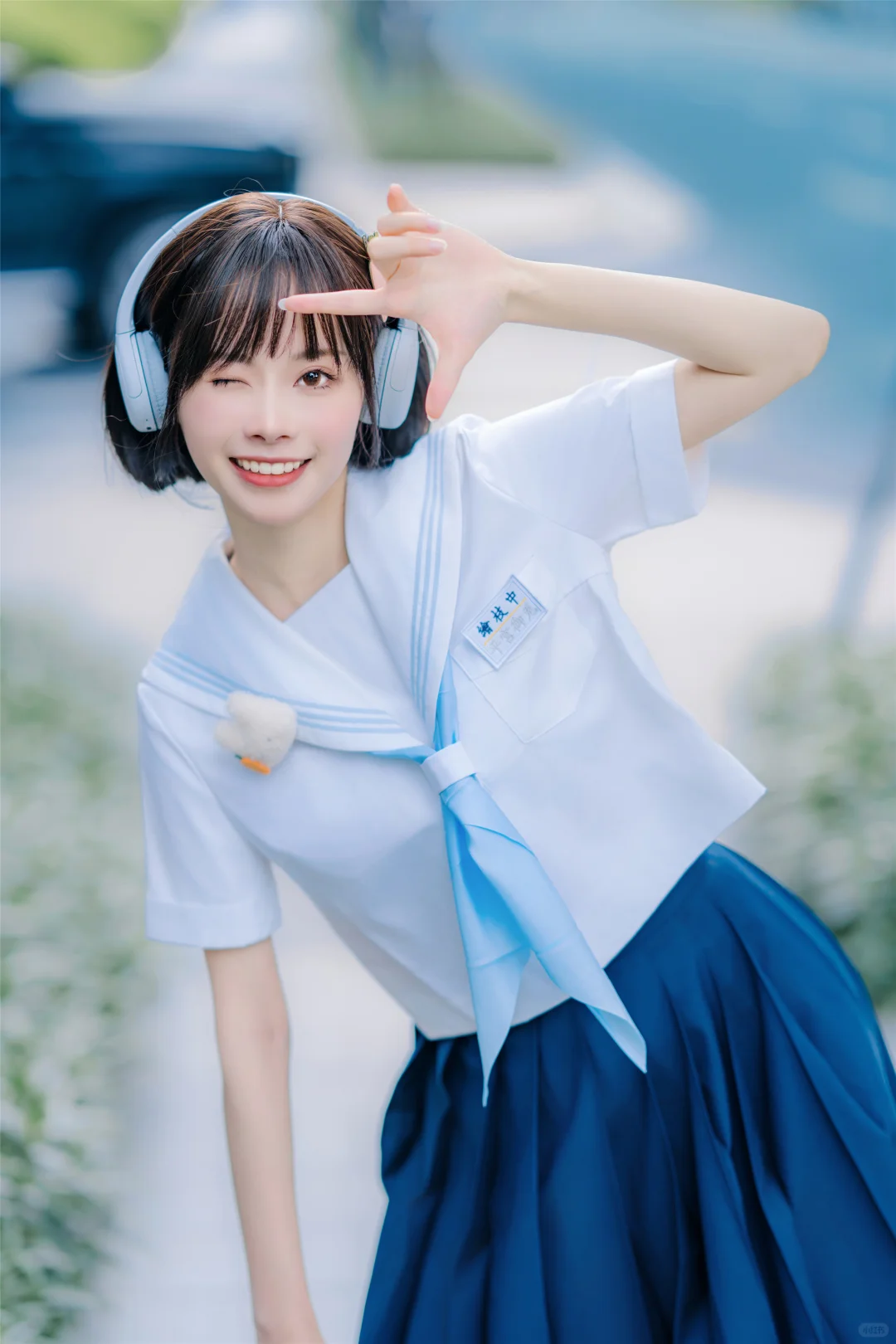 【实用版】9️⃣图解锁甜妹风ＪＫ制服拍照姿势