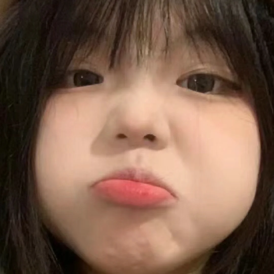 想看看各位甜妹的自拍